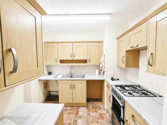 3 bed Detached Bungalow for sale Image 4