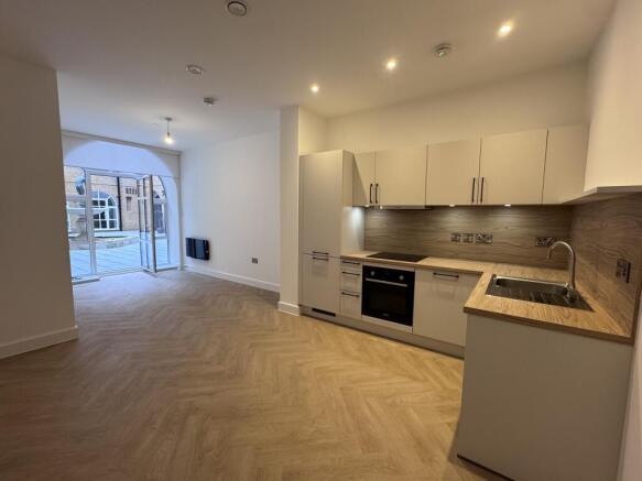 Apartment 4, Fountain Court, Steelhouse Lane, Birmingham B4 6DR photo 5