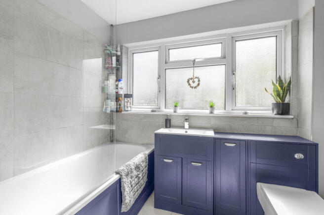 4 Washington Court, SL7 1UN (LOW RES)-4