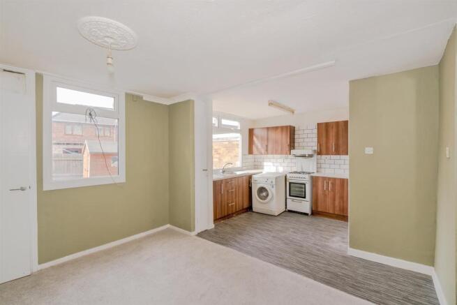 Church Place, WALSALL, WS3 3HD-15.jpg
