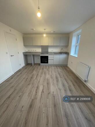 2 bed Semi-Detached to rent Image 7