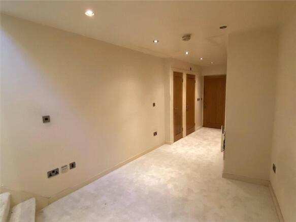 1 bed Apartment for sale Image 6