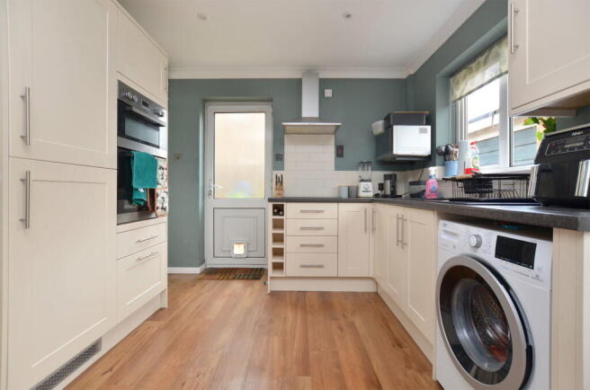 Peckover Way, South Wootton photo 4