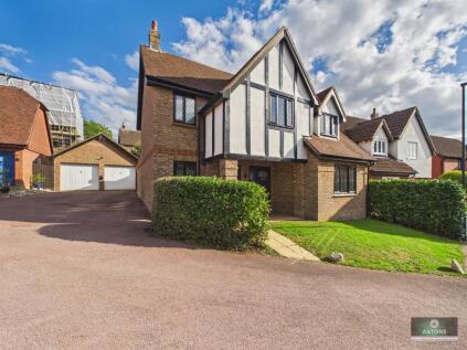 Gregory Close, Maidenbower