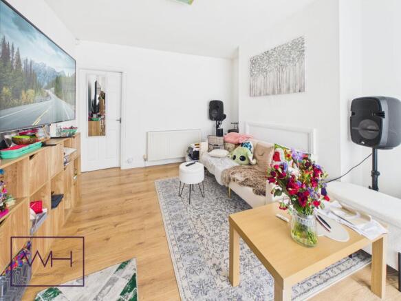 CAM04980G0-PR0117-ST