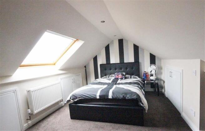 LOFT ROOM