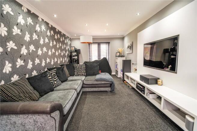 Living Room (2)