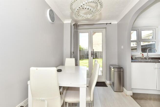 Lounge/ Diner