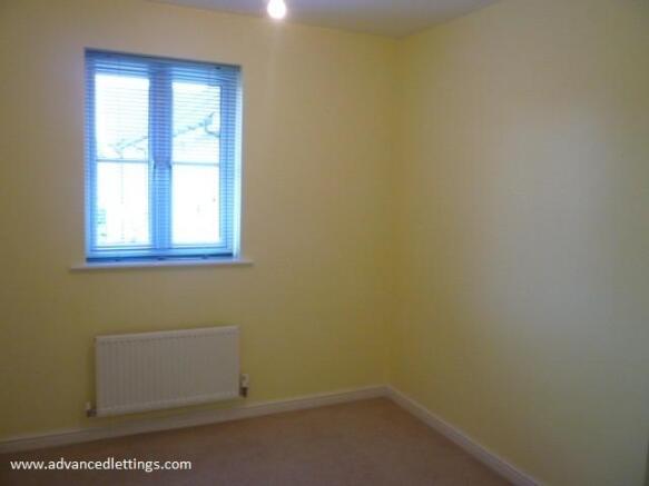 BEDROOM 2