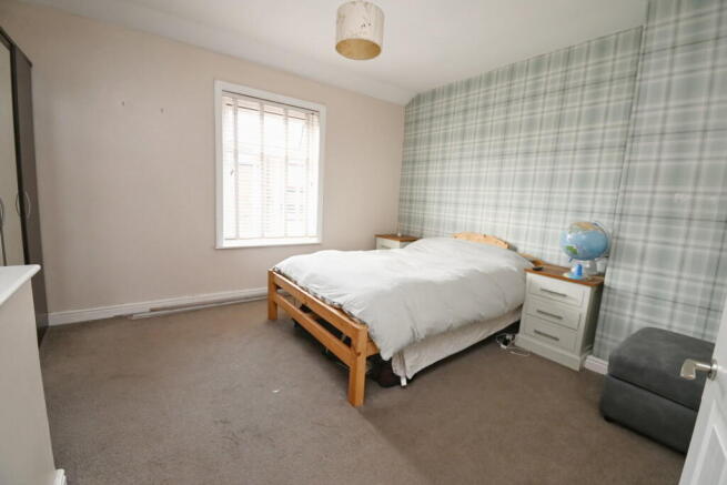 3 bed Terraced for sale Image 7