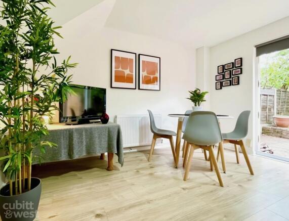 Living/Dining Area