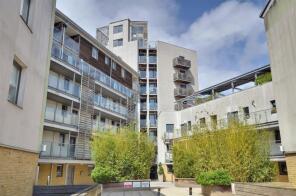 Flat 43, Stepney Court, New England Street, Brighton BN1 4GQ