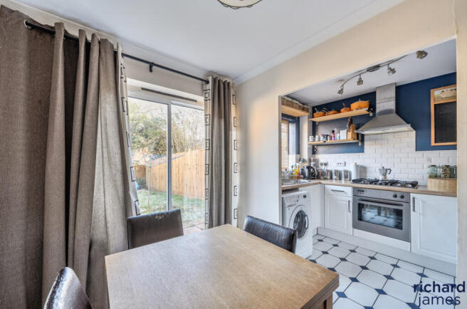 67d526e1aa9f40048844ed9ef4e73e15