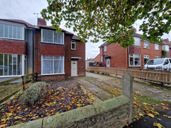 2-bed semi-detached on Cleveland Road, Barnard Castle, DL12, £200,000