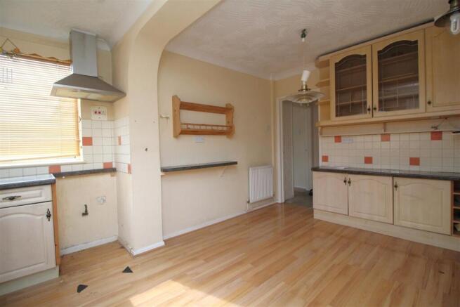 kitchen 1.JPG