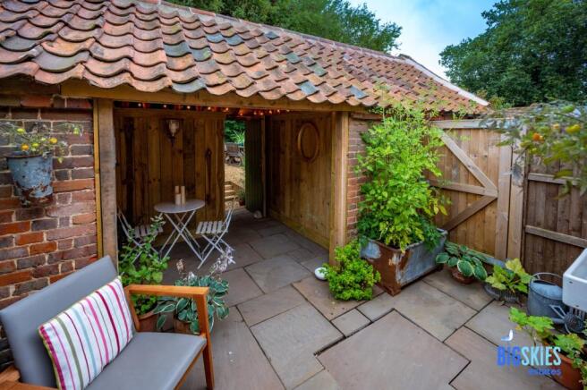 Kitchen Courtyard