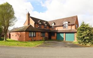 4, Holly Drive, Fradley, Lichfield WS13 8SE