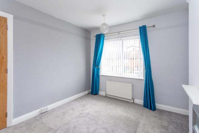 bedroom 1b