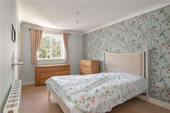3 bed Town House for sale Image 9