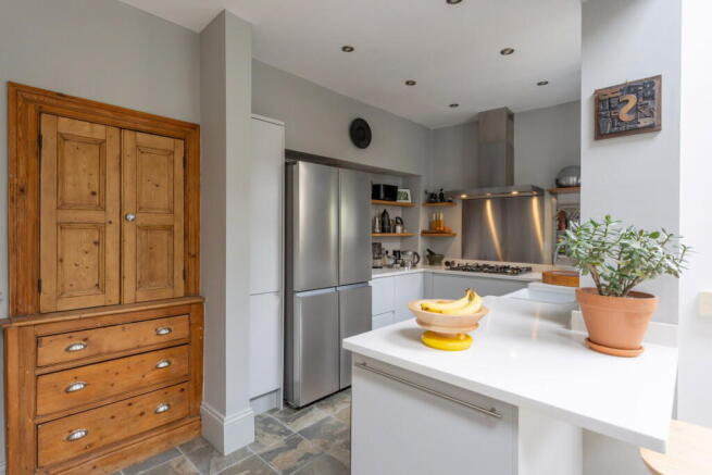 3 bed Terraced for sale Image 4