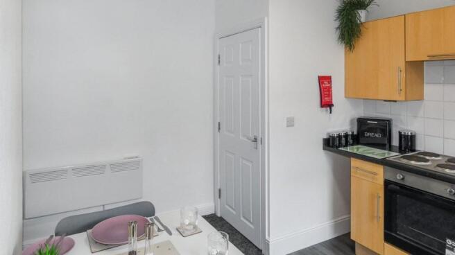 1 bed Flat to rent Image 4