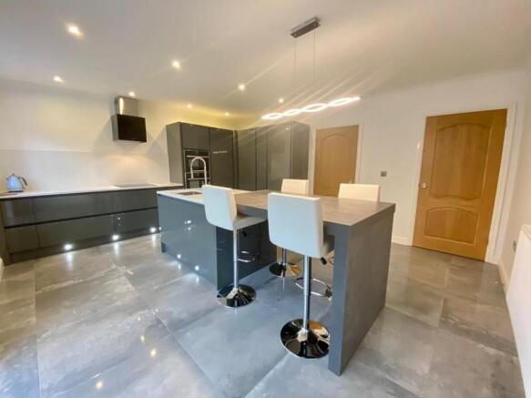 Kitchen/Breakfast Room
