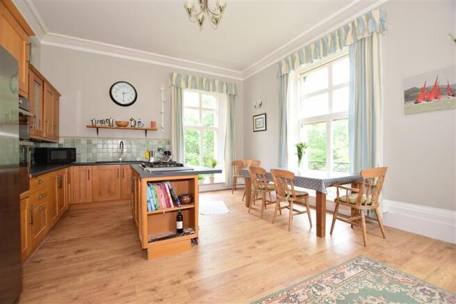 Kitchen / Dining Room