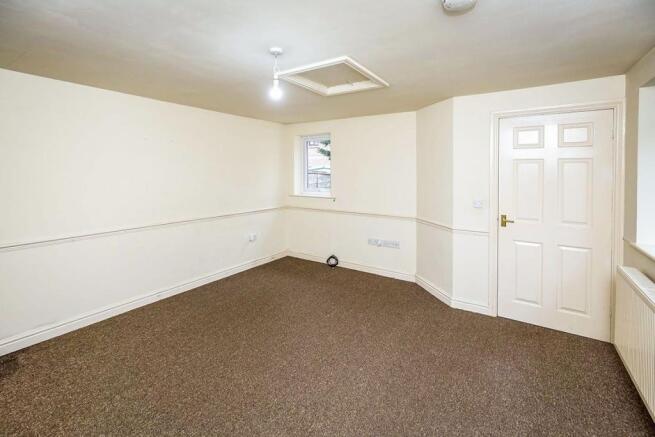 Sitting Room / Family Room