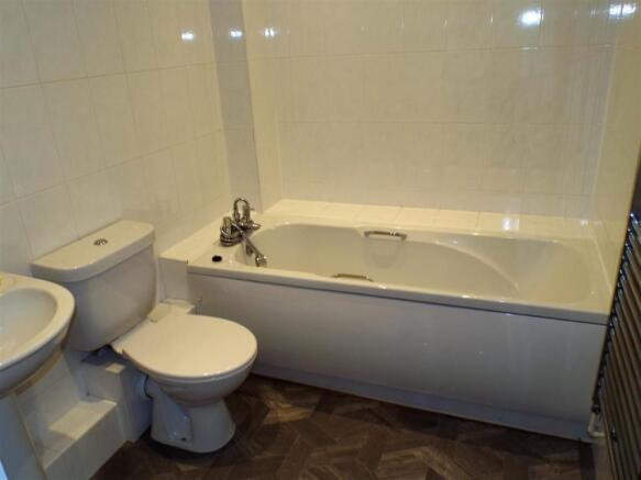 Bathroom.jpg