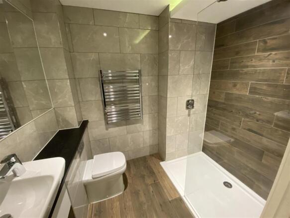 2 bed Apartment to rent Image 8