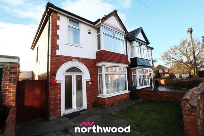 3 bed Semi-Detached to rent Image 12
