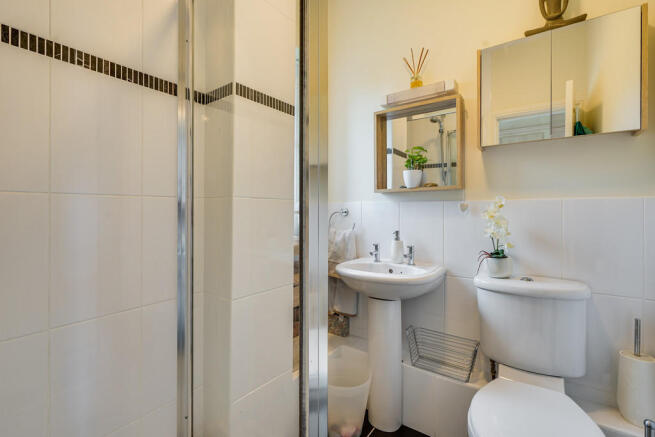 Ensuite Shower Ro...