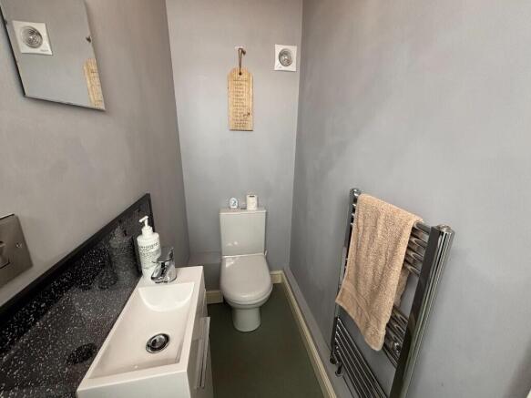 4 bed Detached for sale Image 10