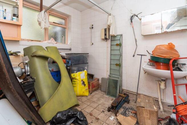 WET ROOM