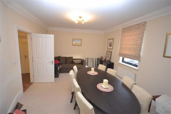 clickers old loungs.jpg