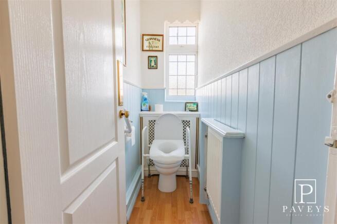 CLOAKROOM