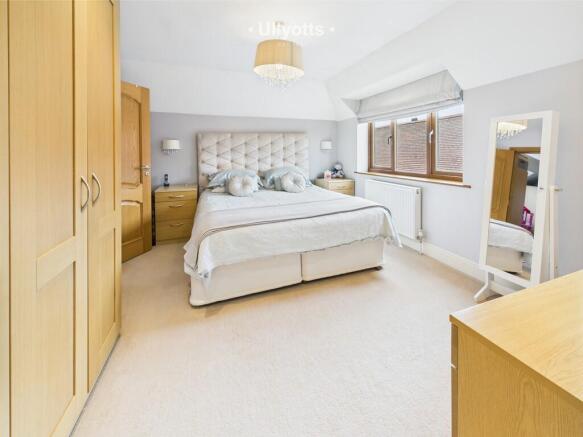 3 bed Detached for sale Image 9
