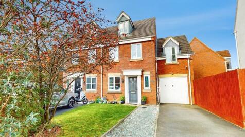 Siskin Drive, Cheltenham