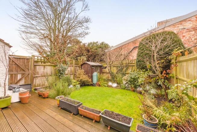 Alba Gardens, Golders Green, London, NW11 photo 4