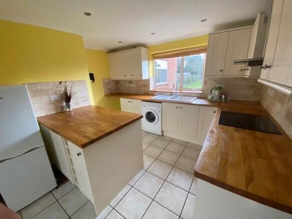 Kitchen 1.jpg