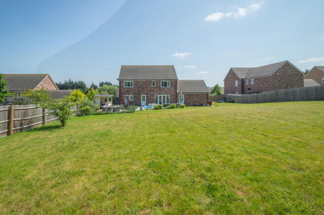 6 Shepherd Close-...