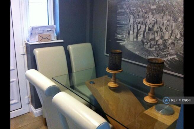 Dining Area (Kitchen)
