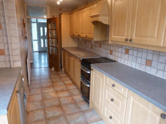 Well Fitted Kitchen
