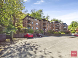 16, Heath Court, Heath Close, West Cross, Swansea SA3 5QF