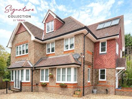 Fernhill Lane, Blackwater, Camberley, Hampshire, GU17