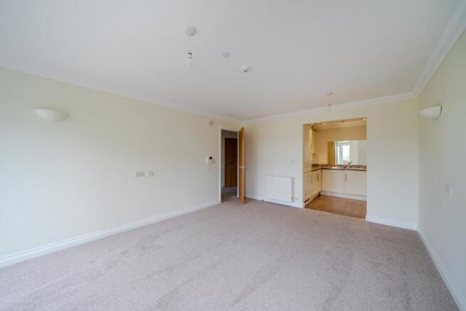 2 bed Retirement Property for sale Image 5