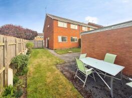 2, Rokewood Close, Kingswinford DY6 7SB