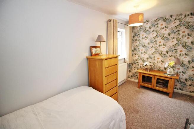 bed3.1.JPG