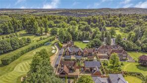 4, The Walled Garden, Road From Gravel Hill To Broadplat House, Badgemore, Henley-on-thames RG9 4FL