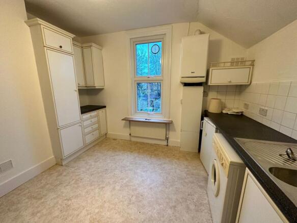 76a Kitchen 2